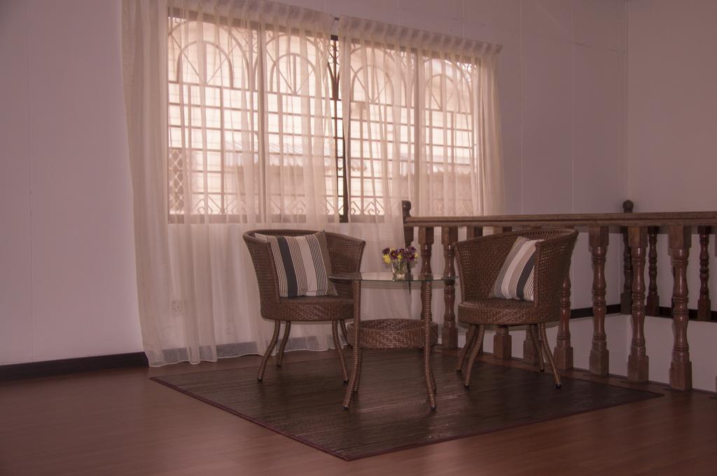 Bike And Tours Bed And Breakfast Lahad Datu Exterior foto
